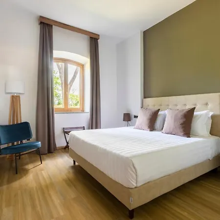 Antico Borgo Di Hotel 4*