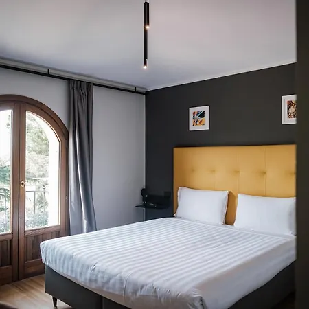 Antico Borgo Di 4*