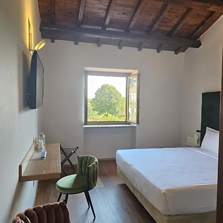 Antico Borgo Di 4*