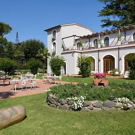 Antico Borgo Di 4*