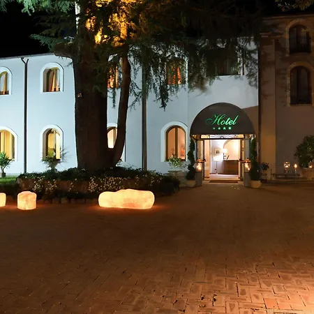Antico Borgo Di 4*