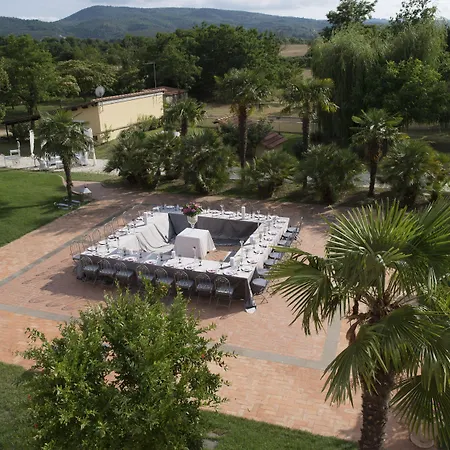 Antico Borgo Di Hotel 4*