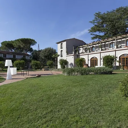 Antico Borgo Di 4*