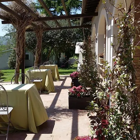 Antico Borgo Di Hotel Sutri