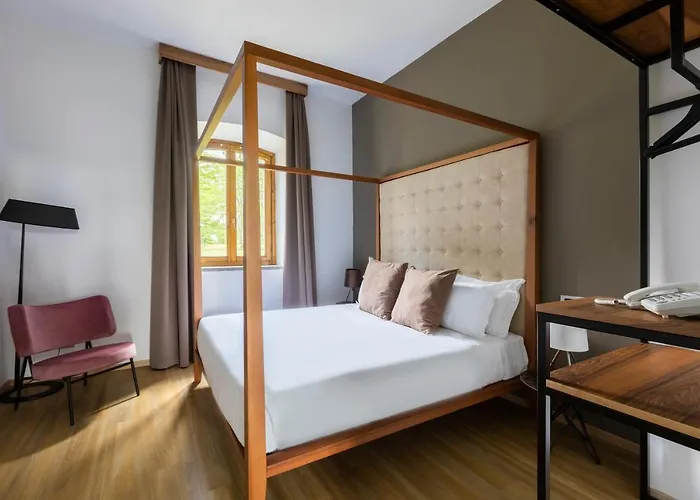 Antico Borgo Di 호텔 4*