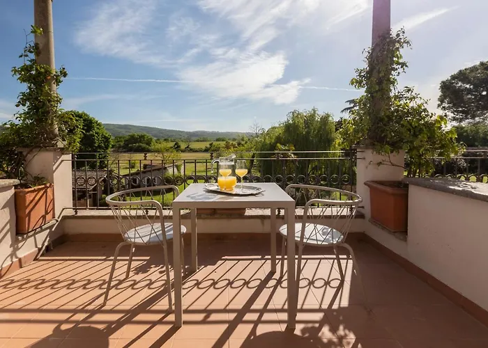 Antico Borgo Di 수트리