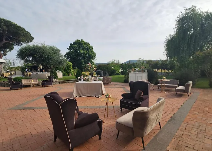 Antico Borgo Di 호텔 4*