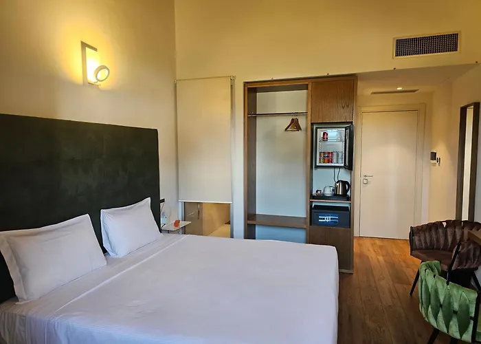 호텔 Antico Borgo Di 수트리