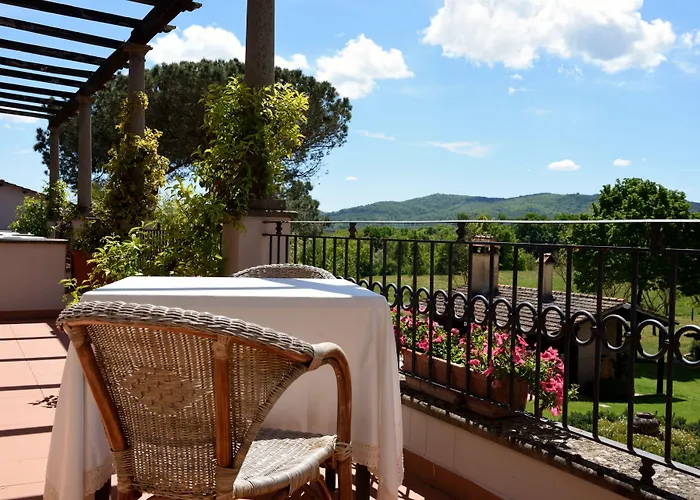 Antico Borgo Di 4* 수트리