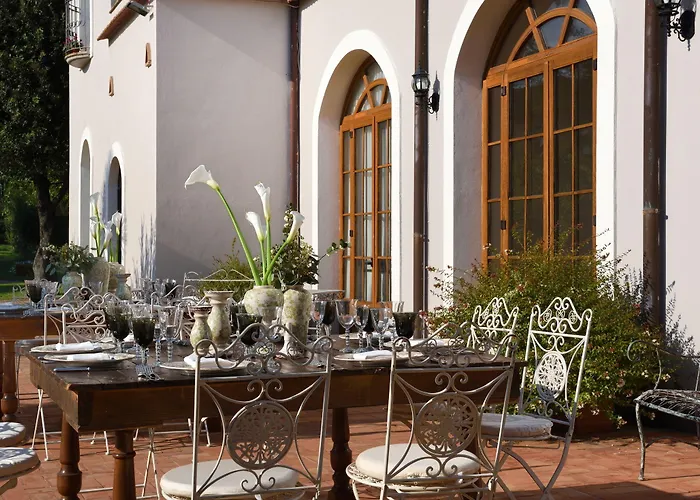 Antico Borgo Di 호텔 4*