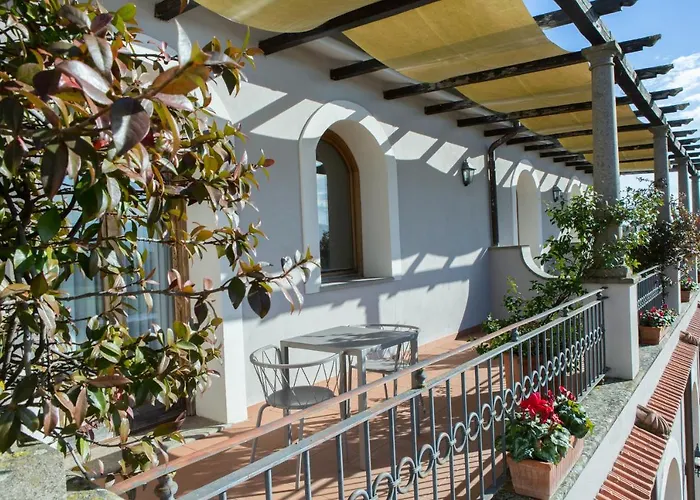 호텔 Antico Borgo Di 수트리